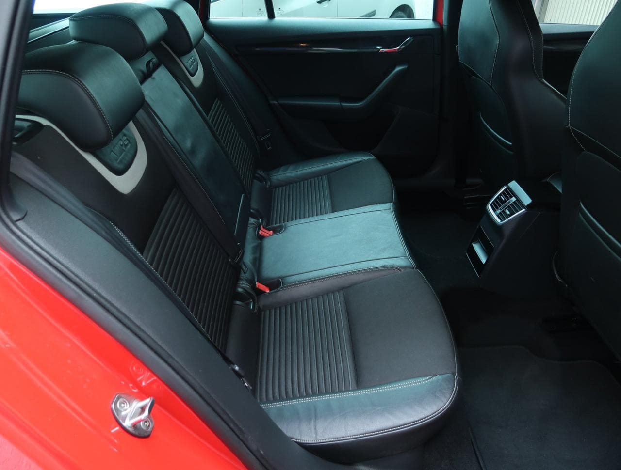2015 Škoda OCTAVIA - 13