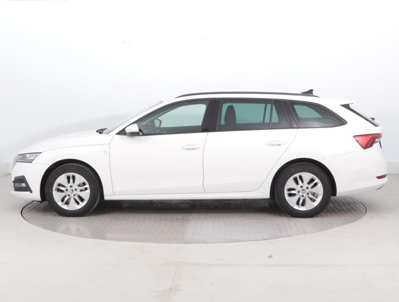 2021 Škoda OCTAVIA - 4
