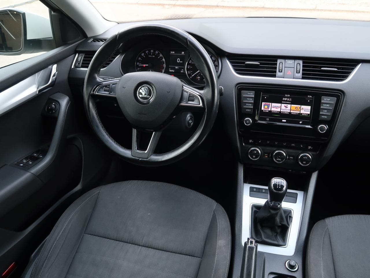2017 Škoda OCTAVIA - 9