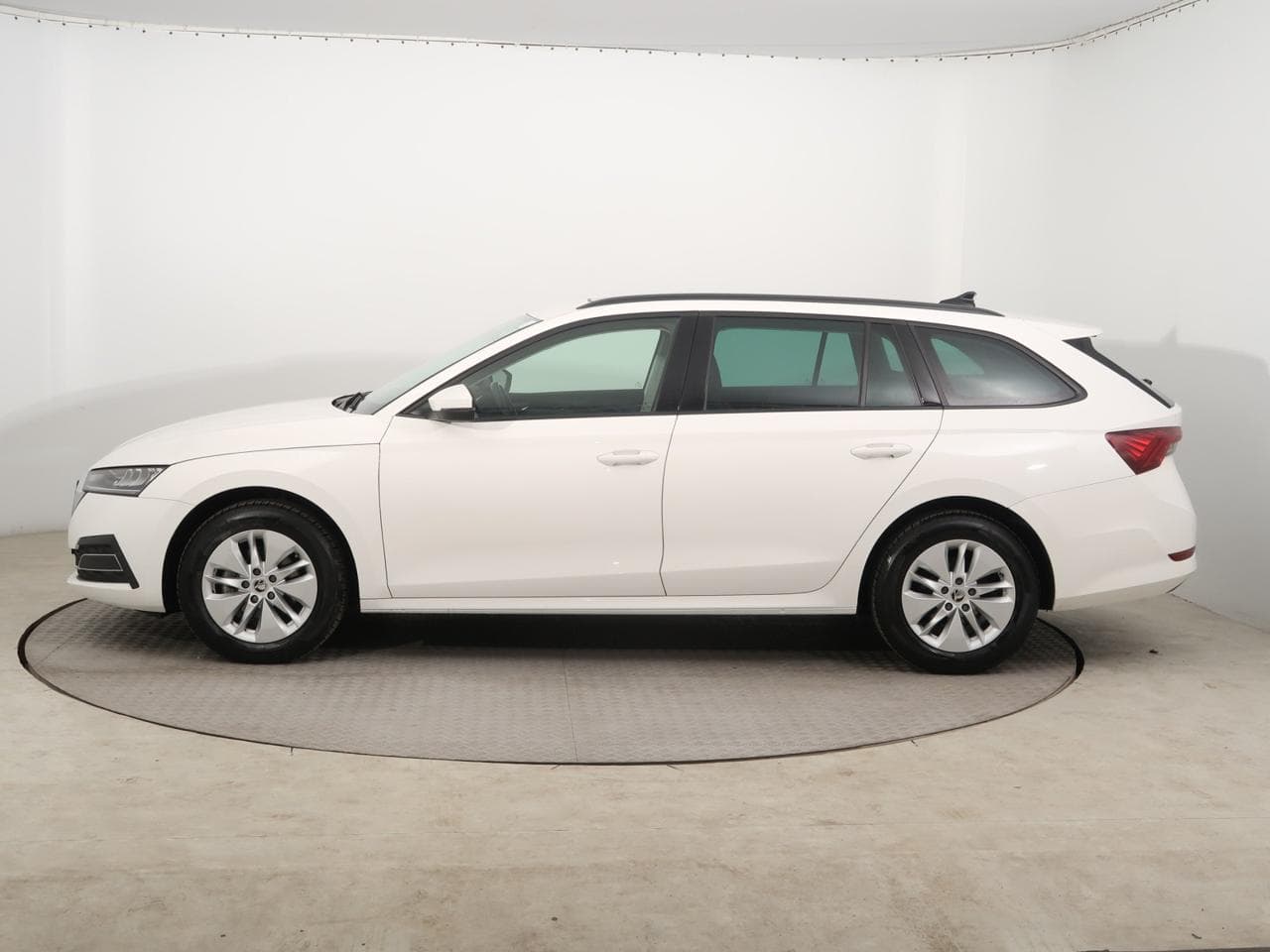 2023 Škoda OCTAVIA - 4