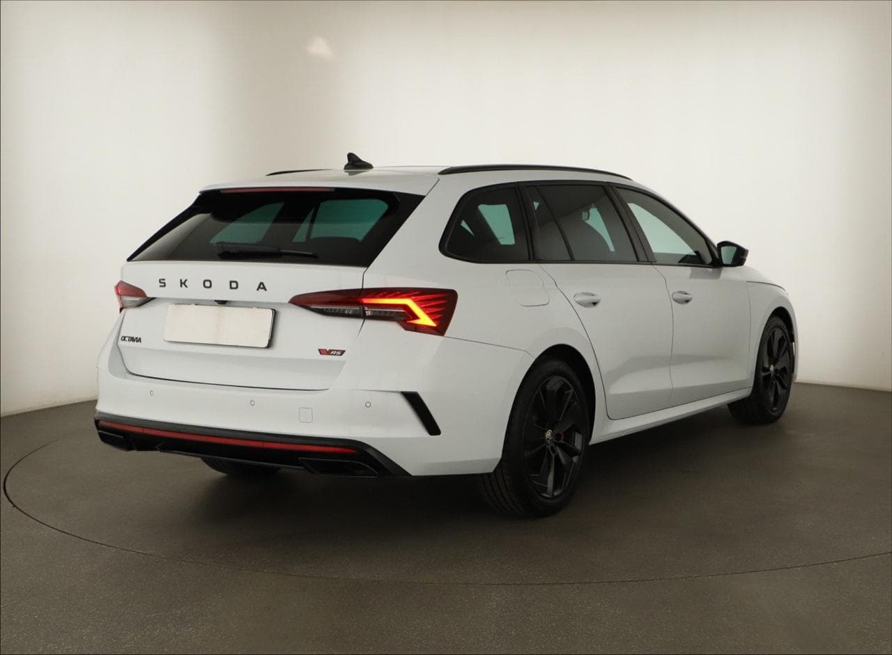 2025 Škoda OCTAVIA - 7