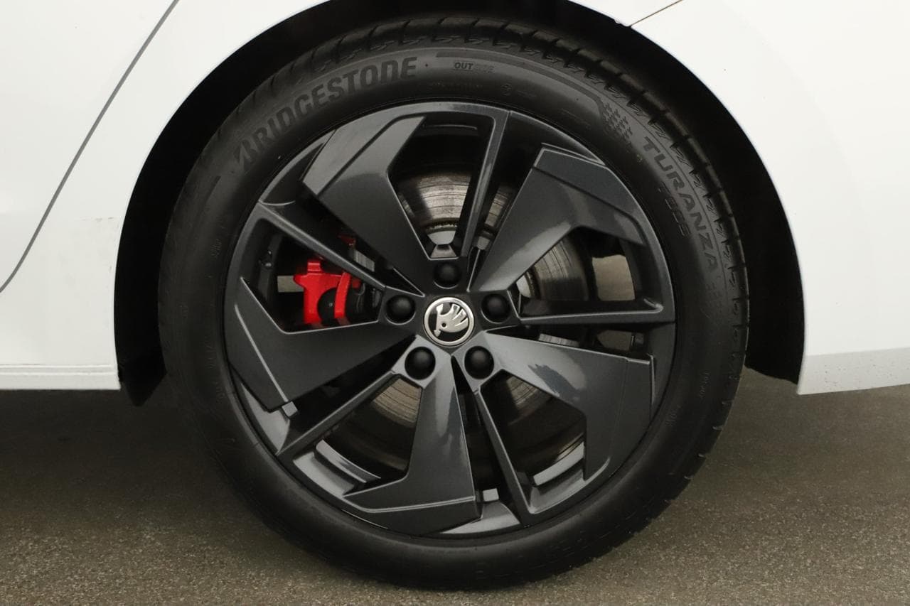 2025 Škoda OCTAVIA - 18