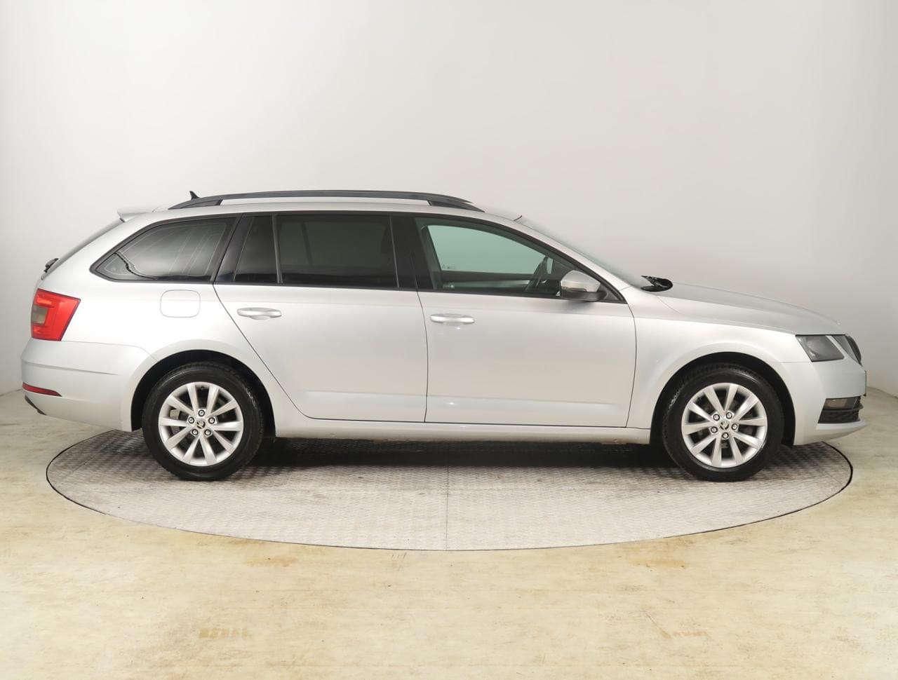 2017 Škoda OCTAVIA - 8
