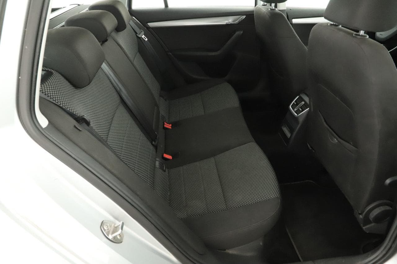 2016 Škoda OCTAVIA - 11