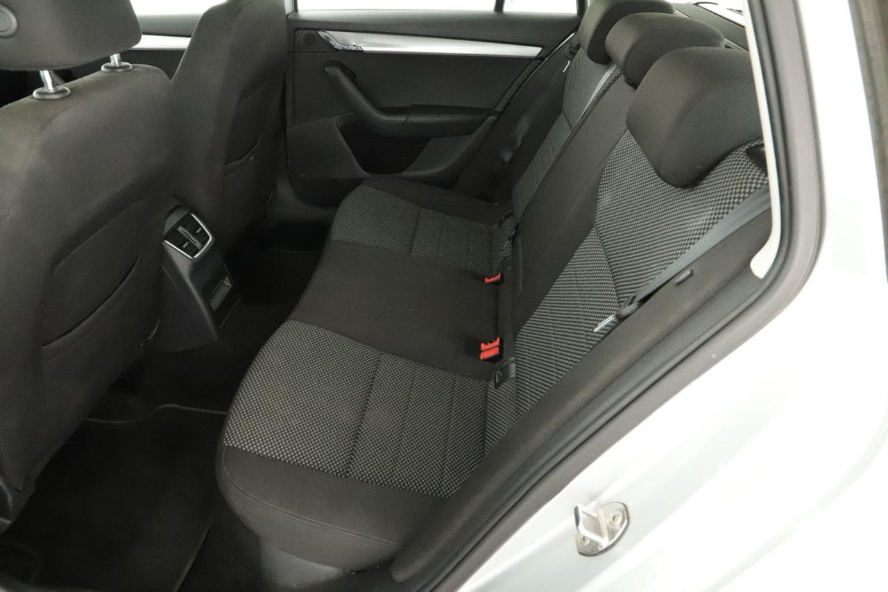 2016 Škoda OCTAVIA - 12