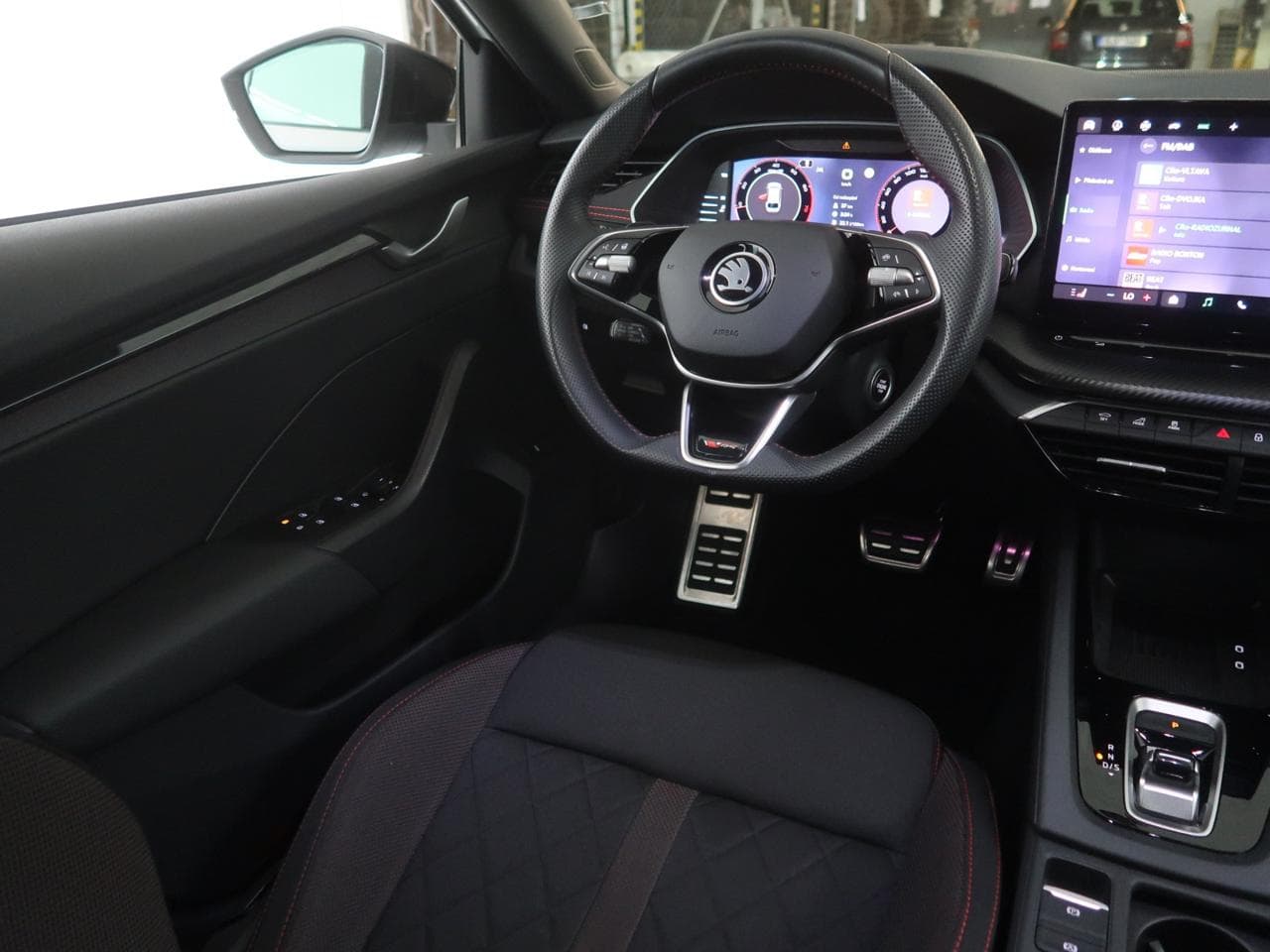 2025 Škoda OCTAVIA - 17