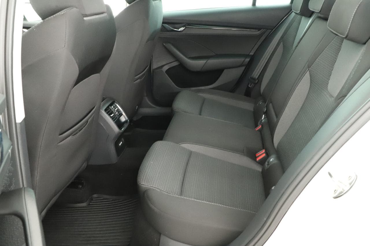 2023 Škoda OCTAVIA - 12