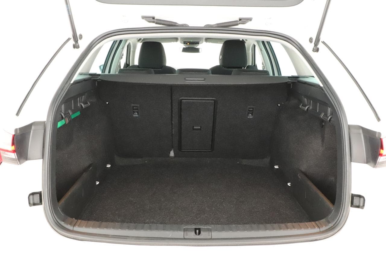 2023 Škoda OCTAVIA - 17
