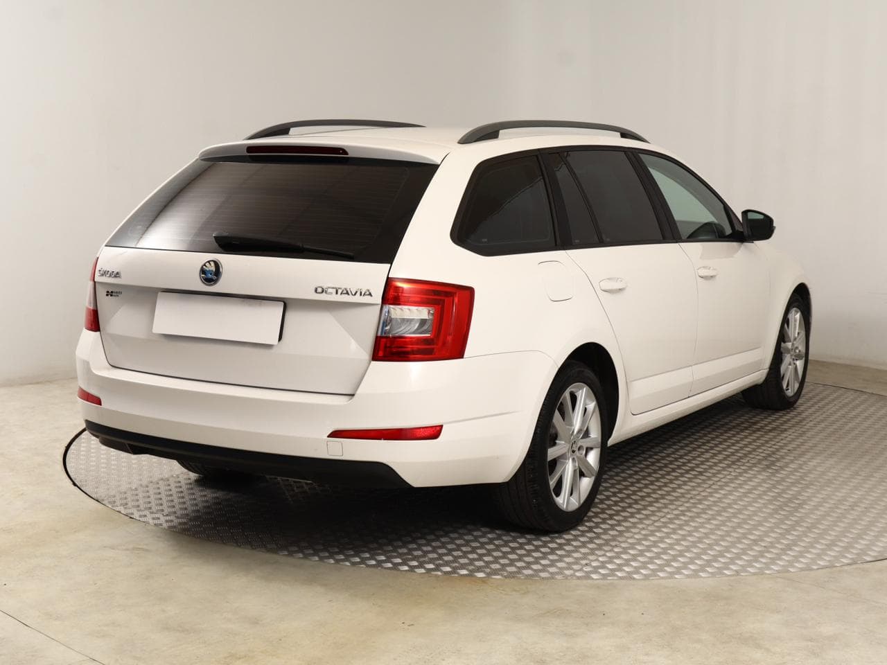 2014 Škoda OCTAVIA - 12