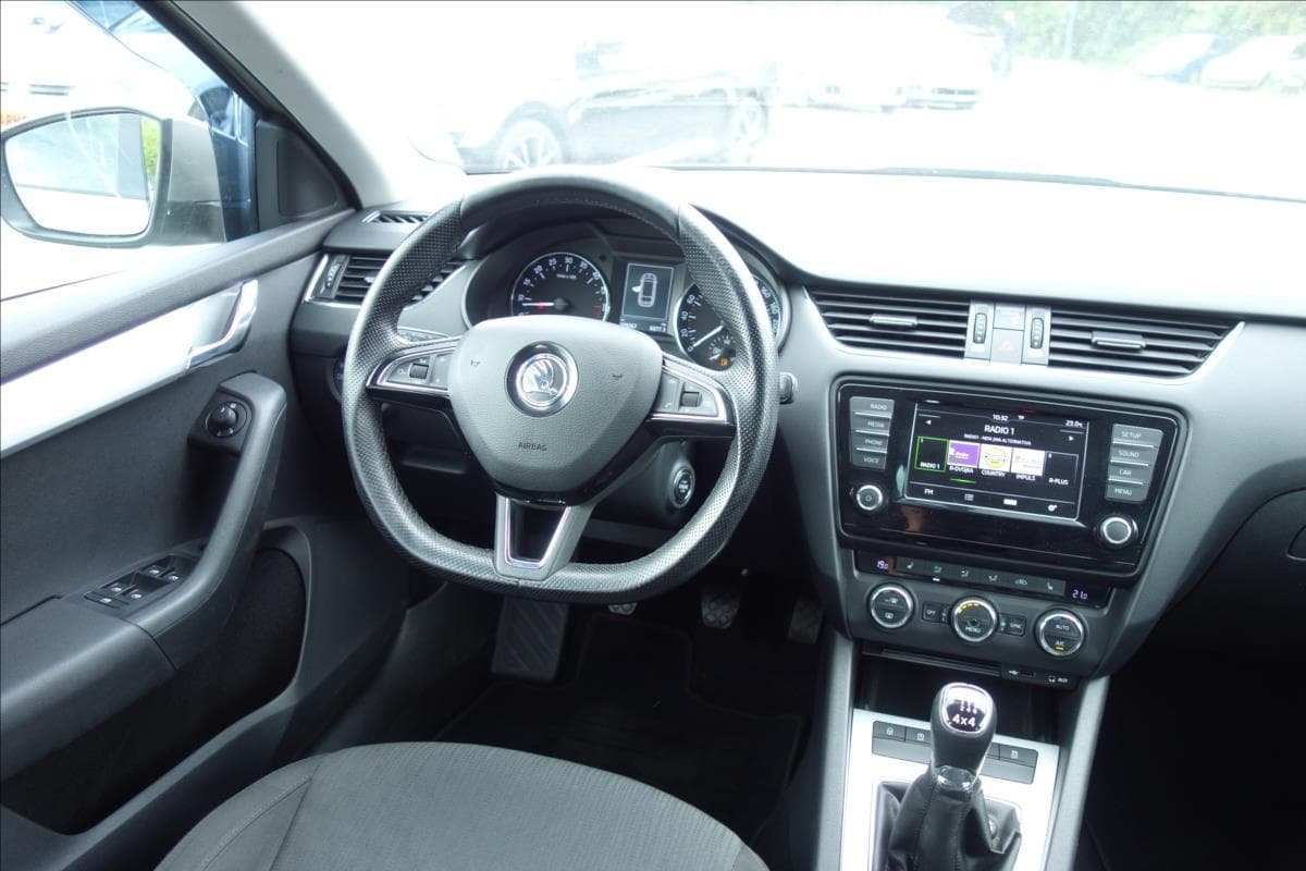 2016 Škoda OCTAVIA - 17