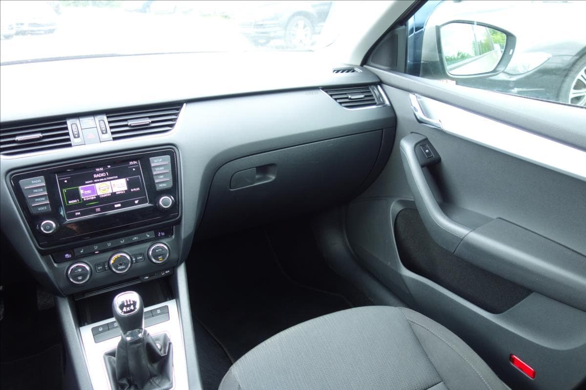 2016 Škoda OCTAVIA - 18