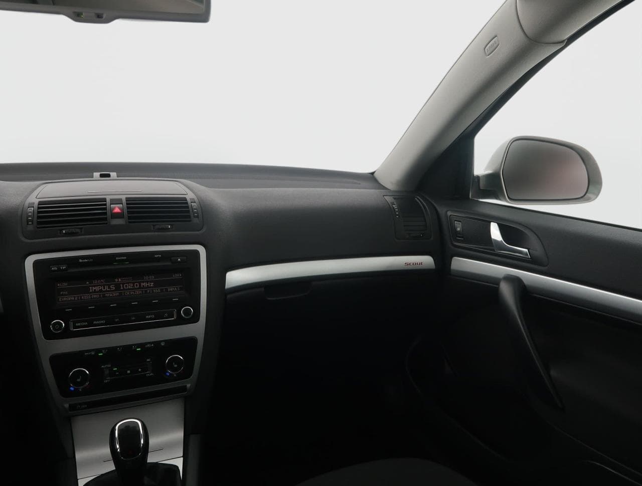 2012 Škoda OCTAVIA - 11