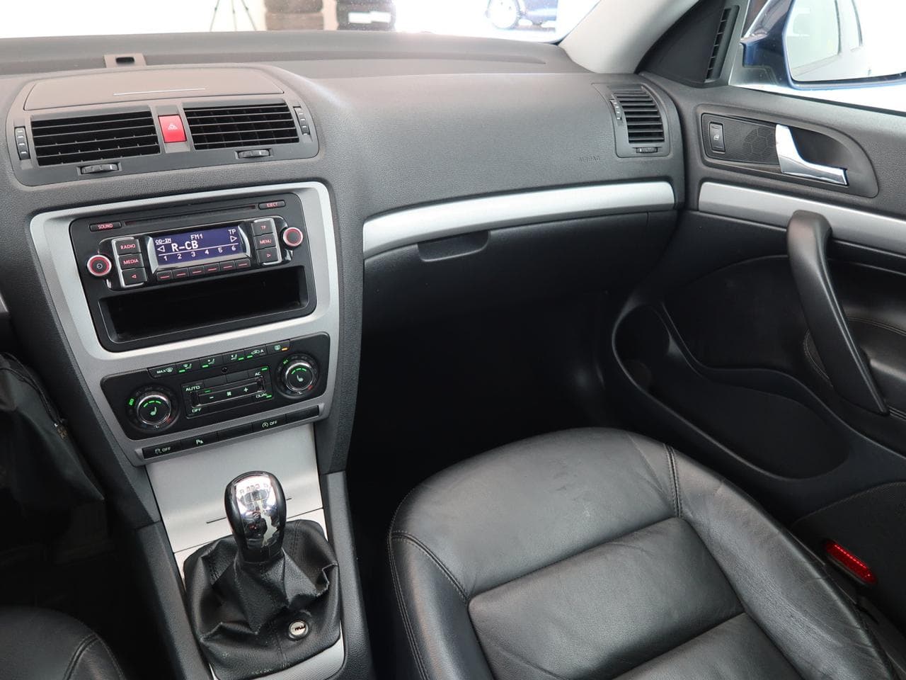 2011 Škoda OCTAVIA - 11