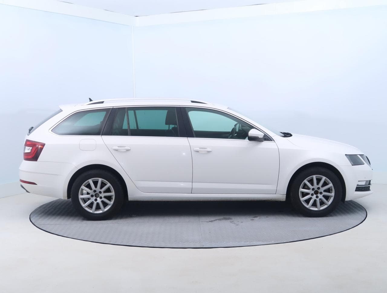 2017 Škoda OCTAVIA - 15