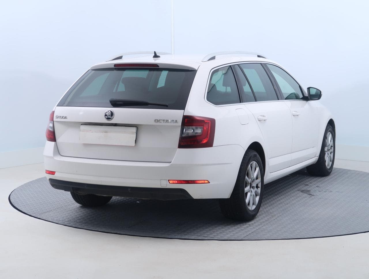 2017 Škoda OCTAVIA - 13