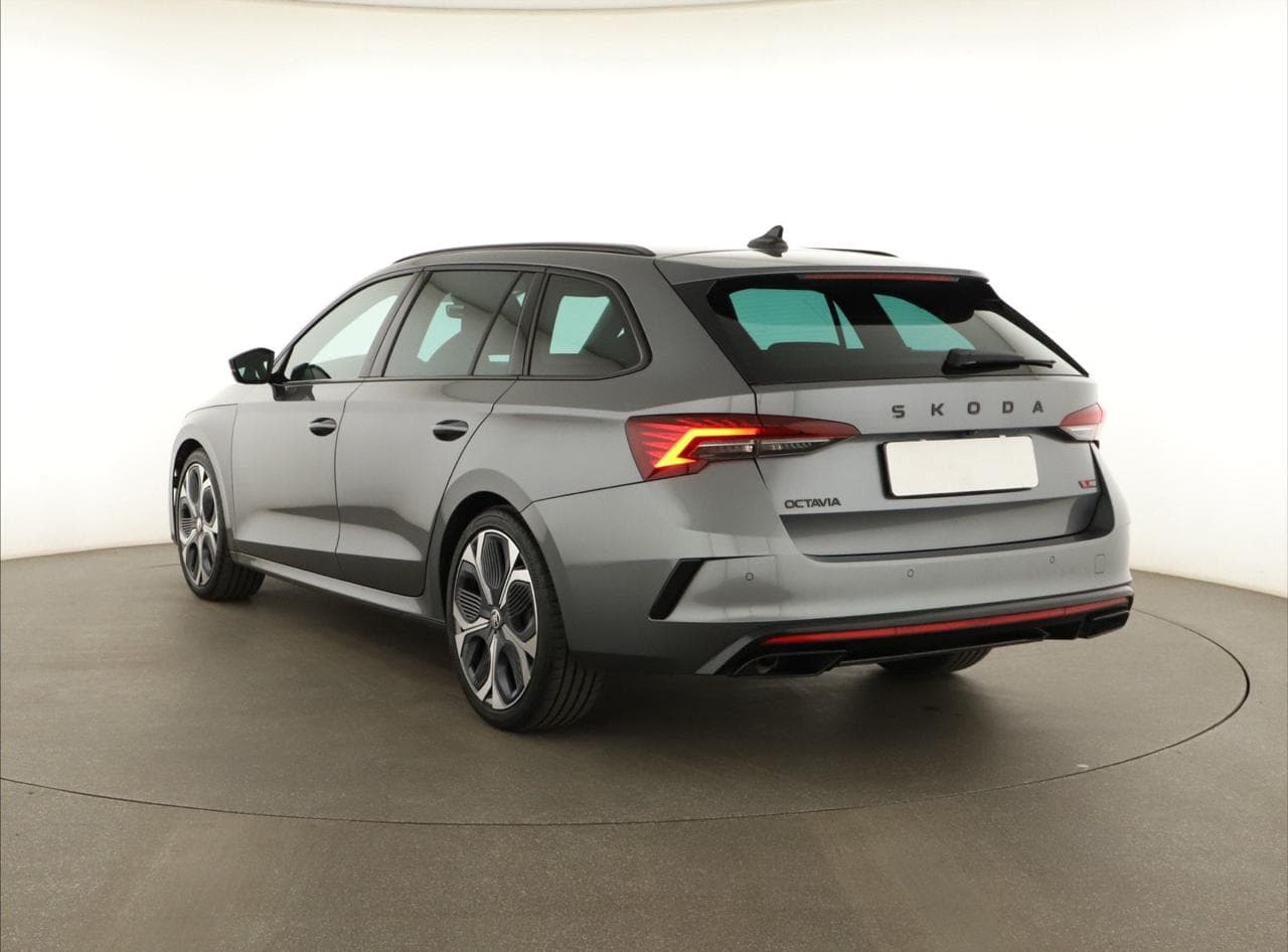 2025 Škoda OCTAVIA - 7