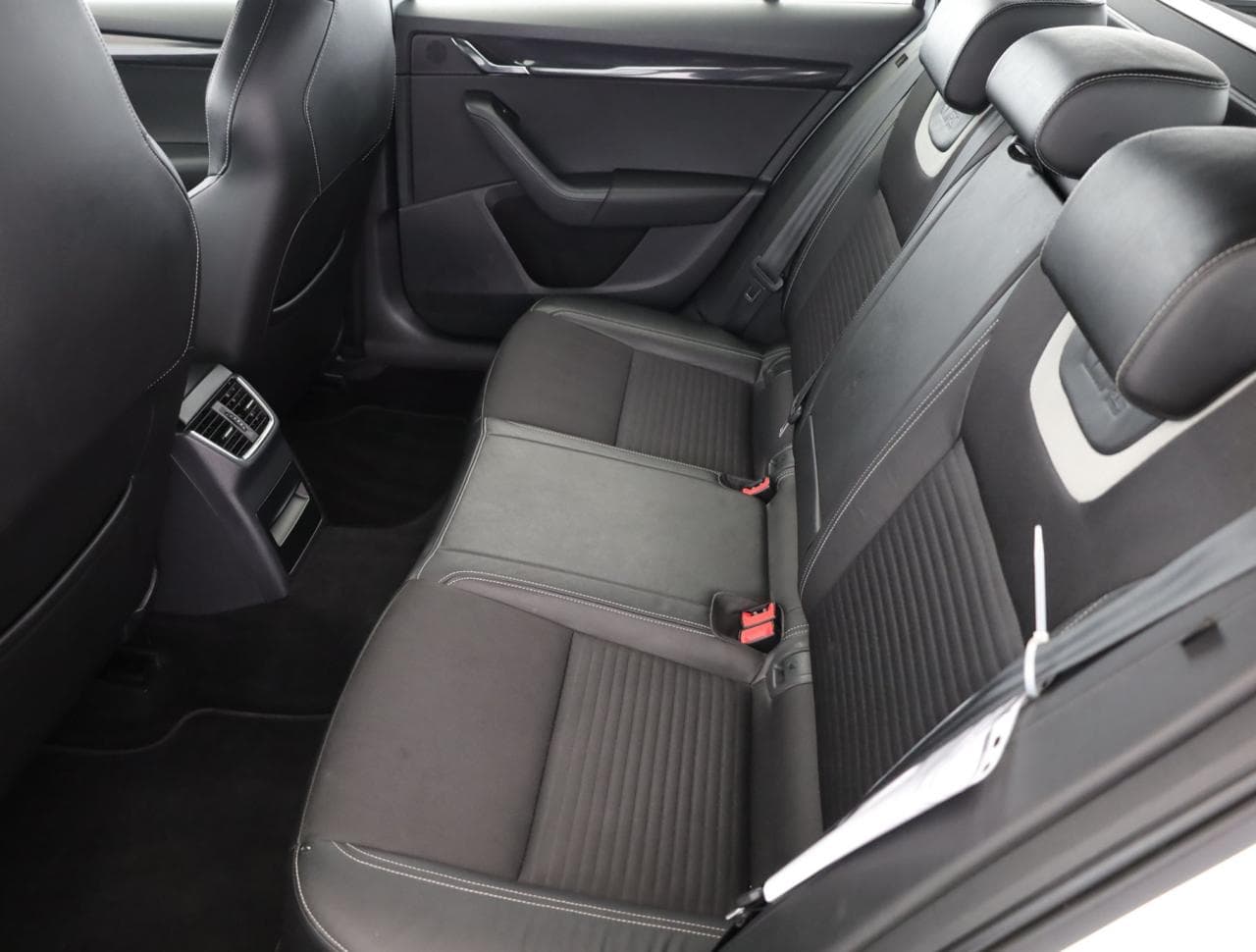 2015 Škoda OCTAVIA - 21