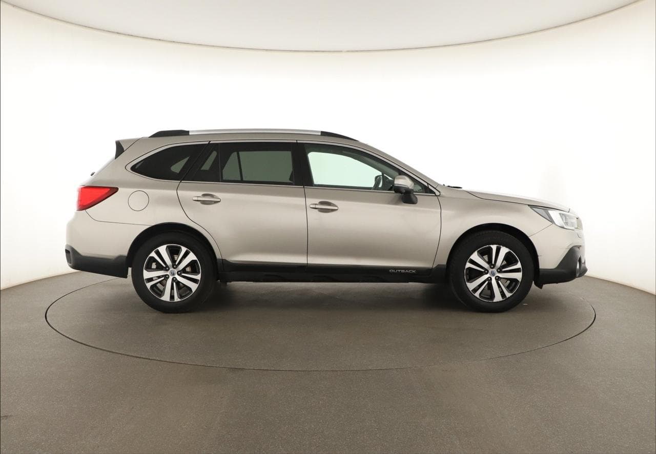 2018 Subaru OUTBACK - 13