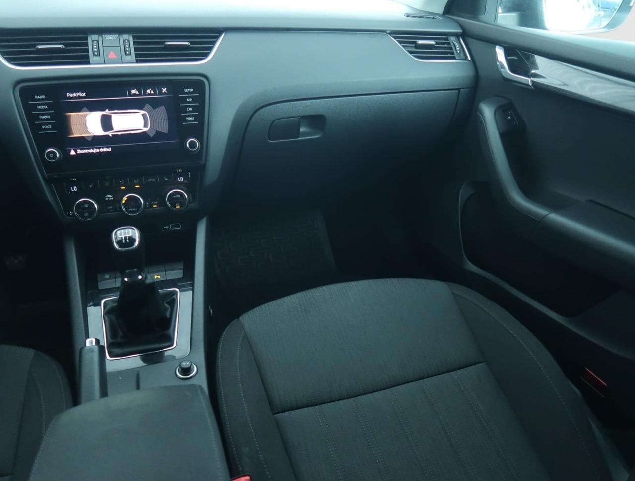 2018 Škoda OCTAVIA - 11