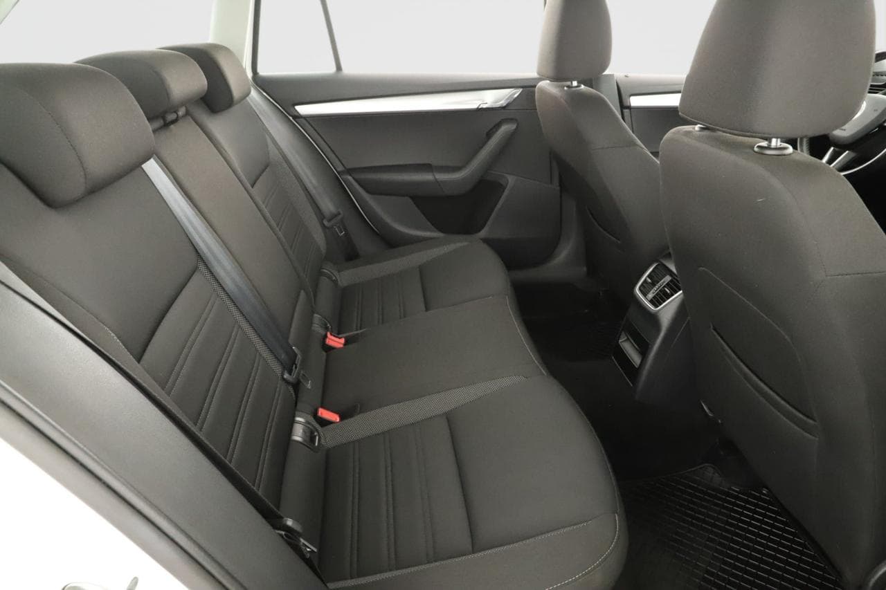 2019 Škoda OCTAVIA - 11