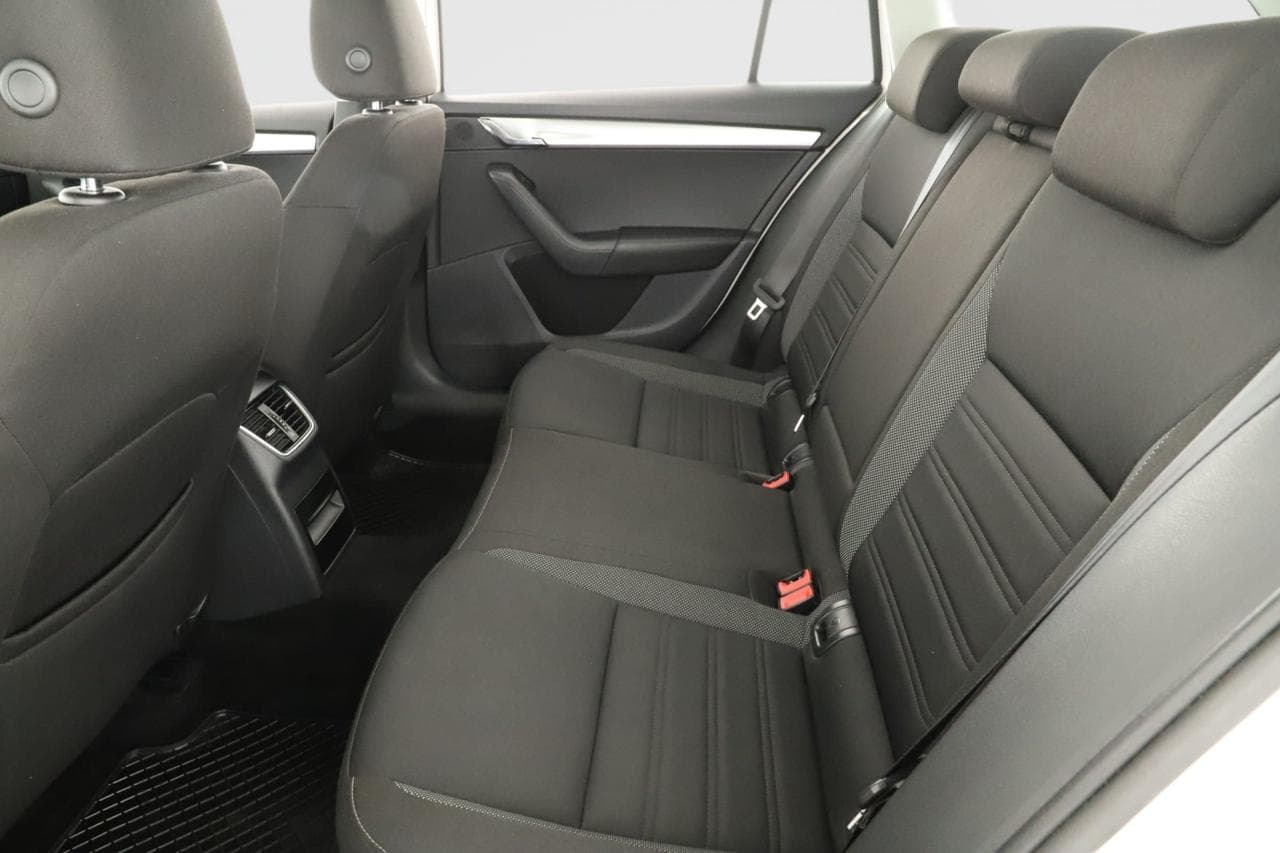 2019 Škoda OCTAVIA - 12