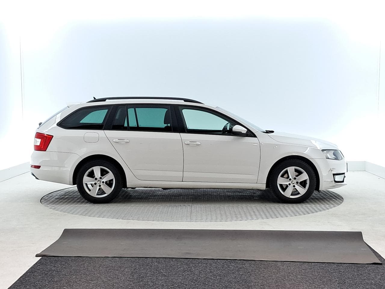 2013 Škoda OCTAVIA - 11
