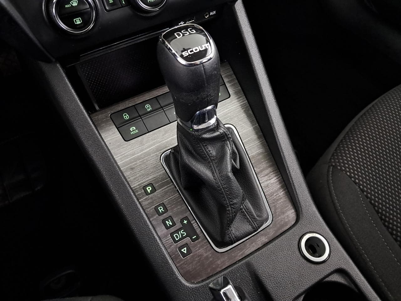 2015 Škoda OCTAVIA - 18