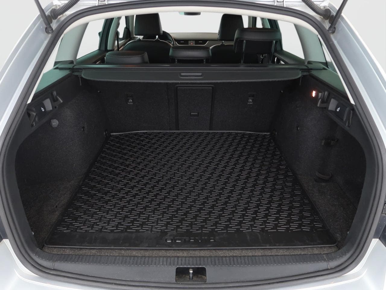 2017 Škoda OCTAVIA - 31
