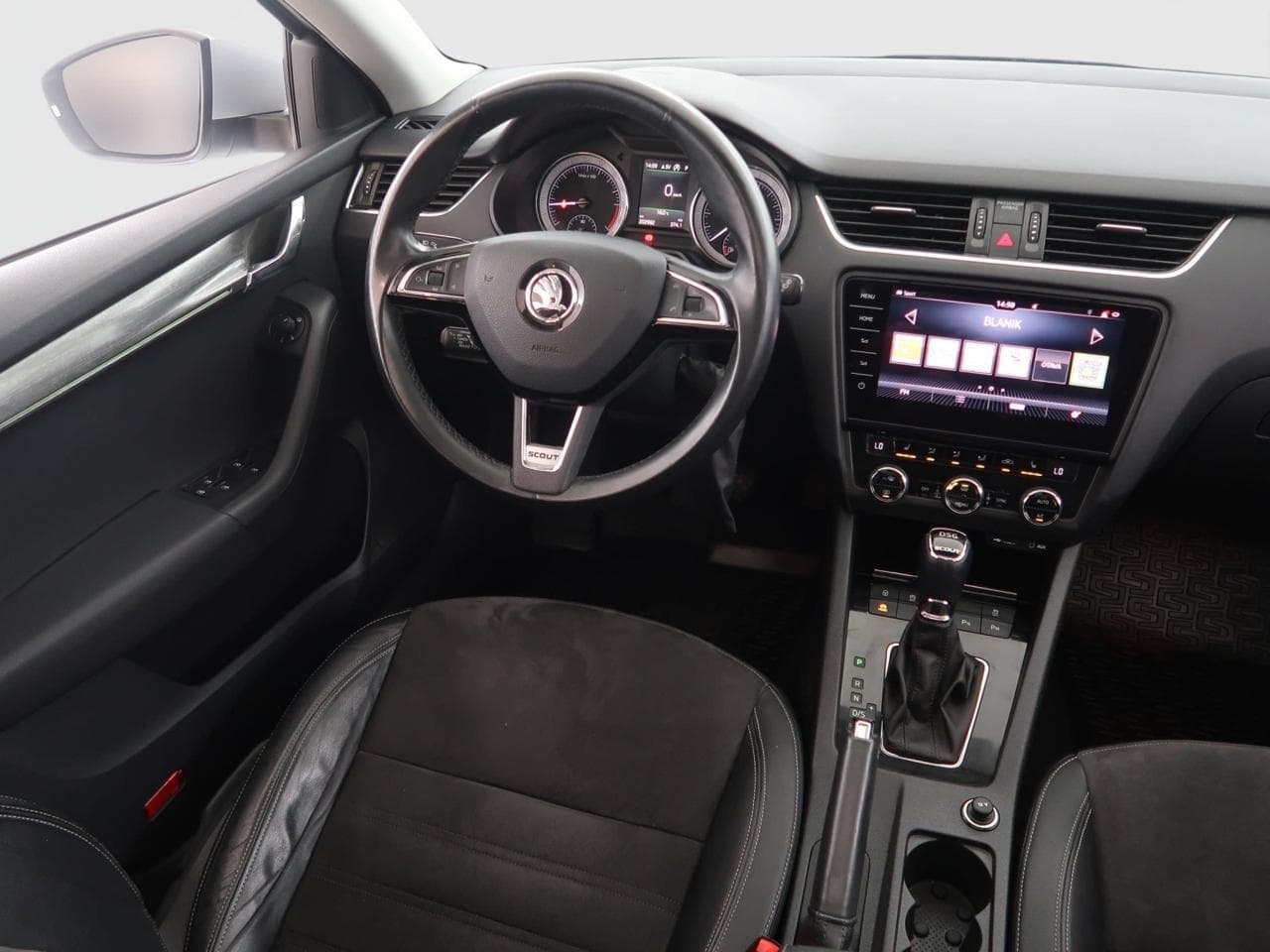 2017 Škoda OCTAVIA - 11