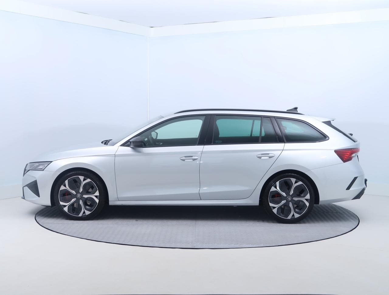 2025 Škoda OCTAVIA - 5
