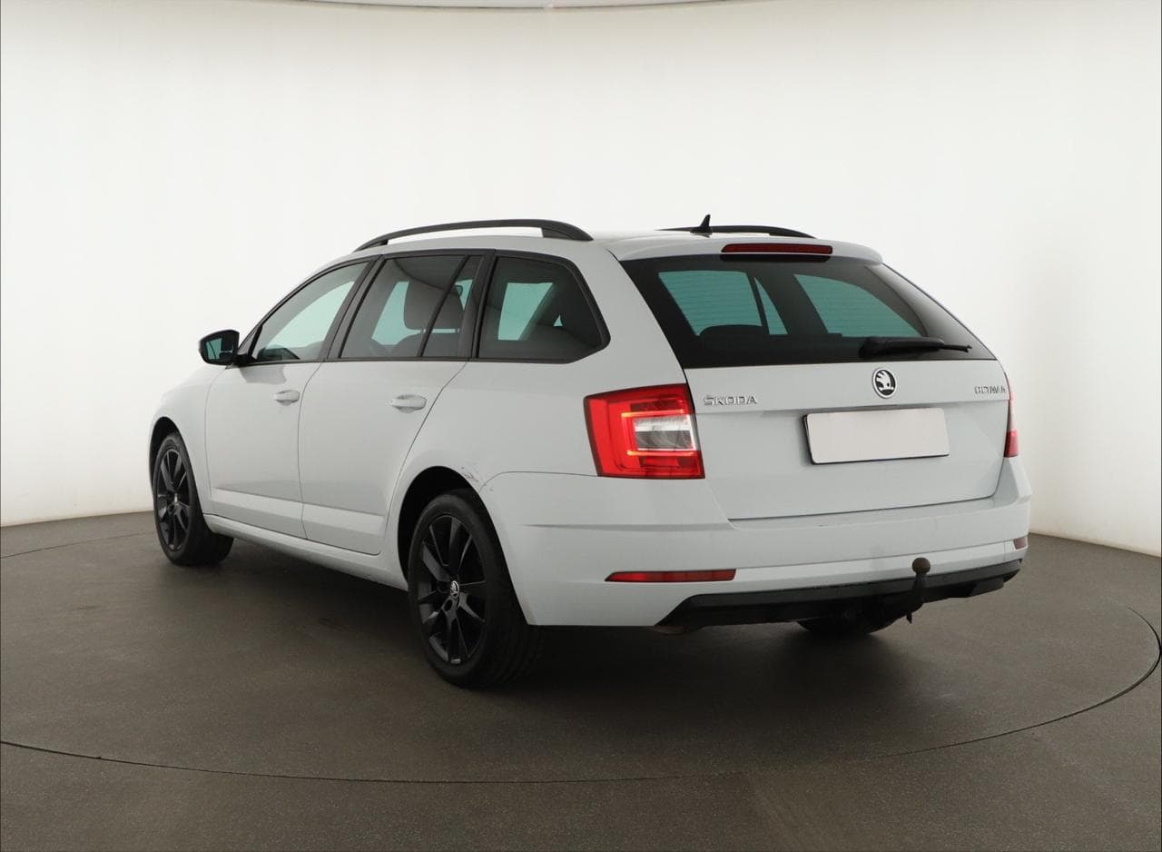2019 Škoda OCTAVIA - 9
