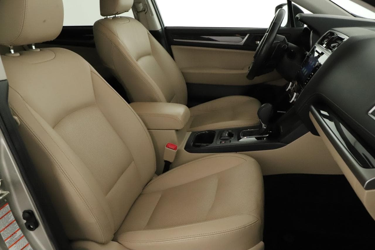 2018 Subaru OUTBACK - 17
