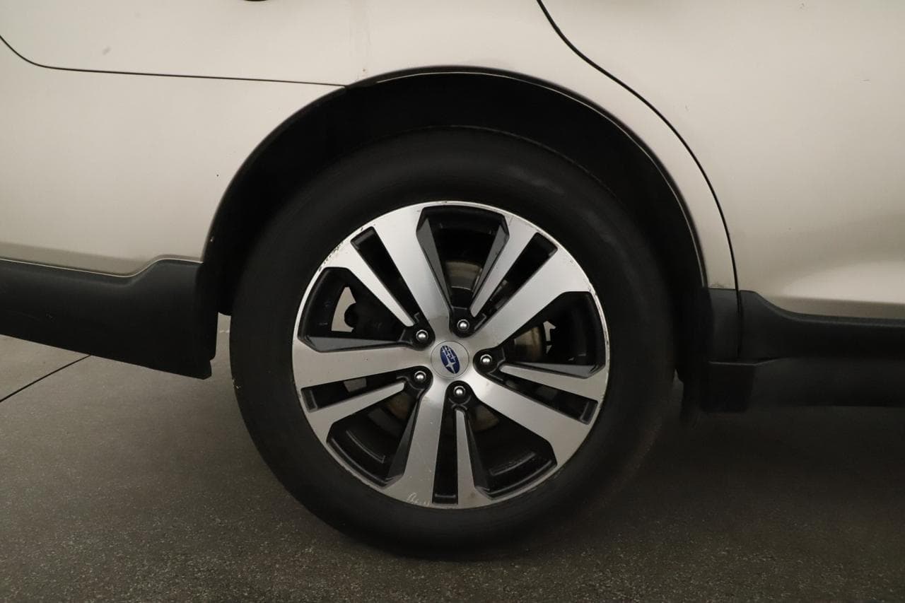 2018 Subaru OUTBACK - 33