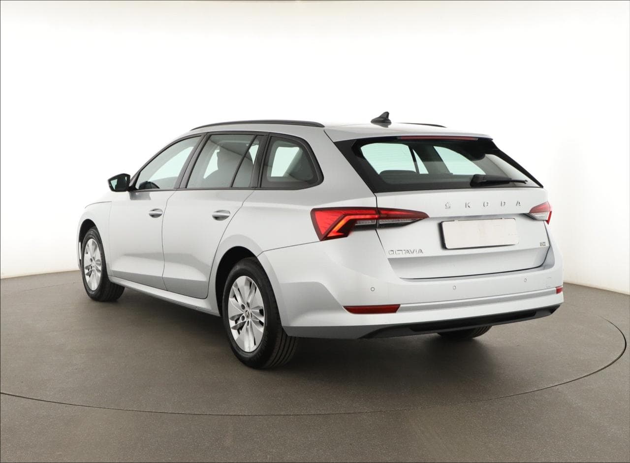 2022 Škoda OCTAVIA - 5