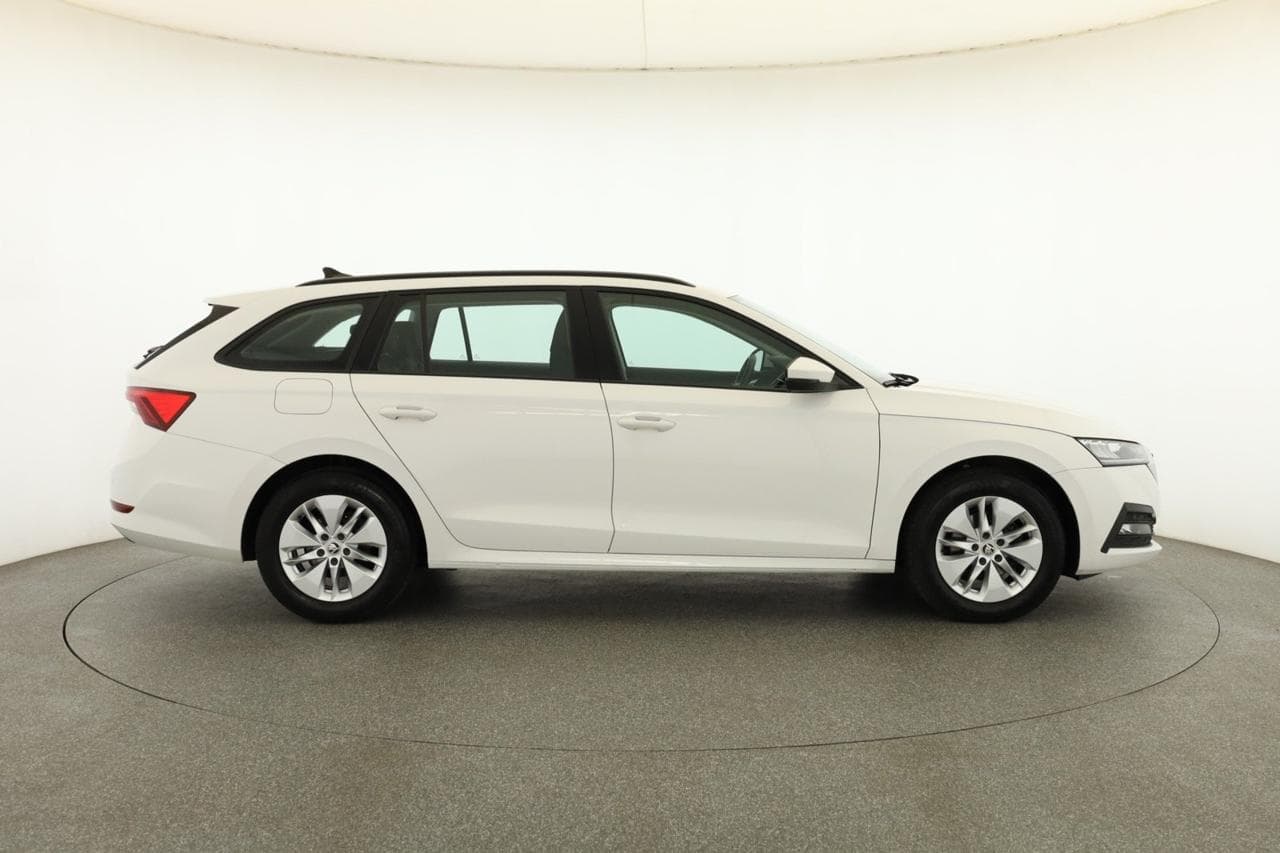 2022 Škoda OCTAVIA - 8