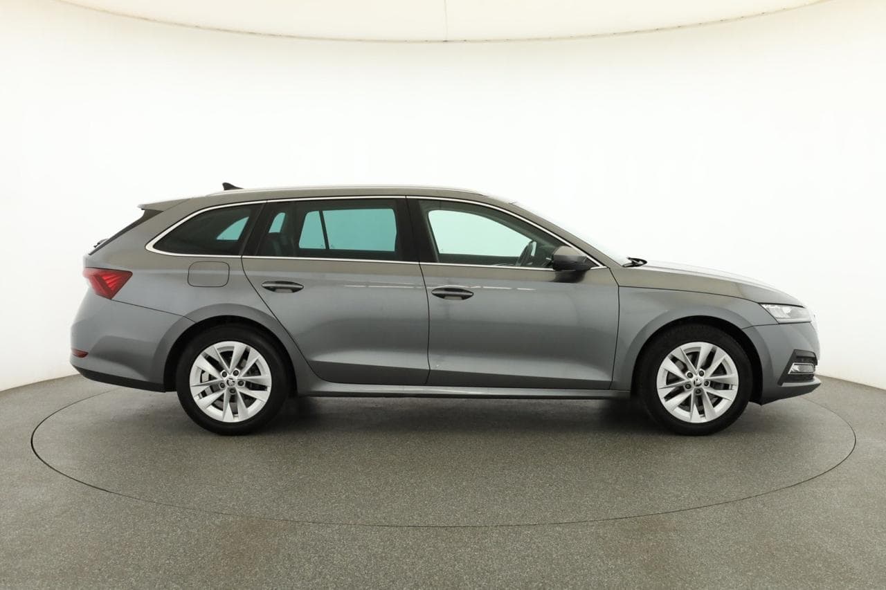 2022 Škoda OCTAVIA - 8