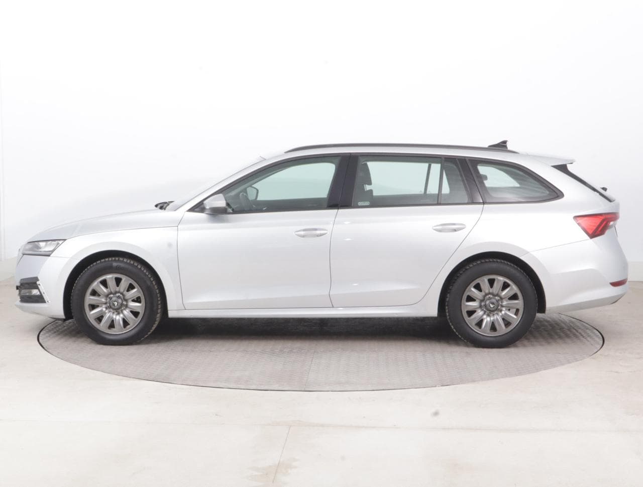 2023 Škoda OCTAVIA - 4
