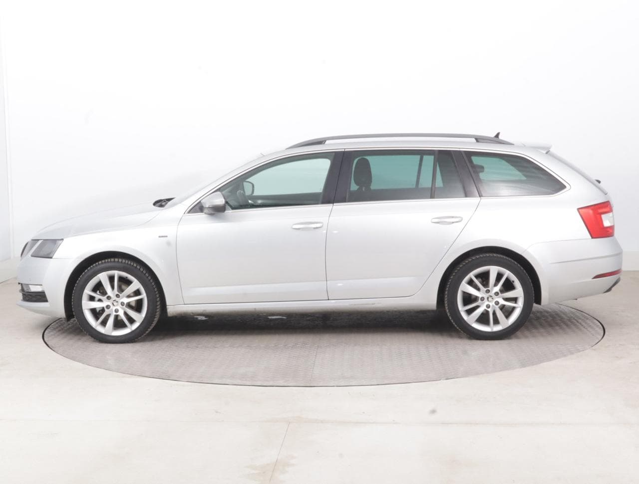 2018 Škoda OCTAVIA - 4