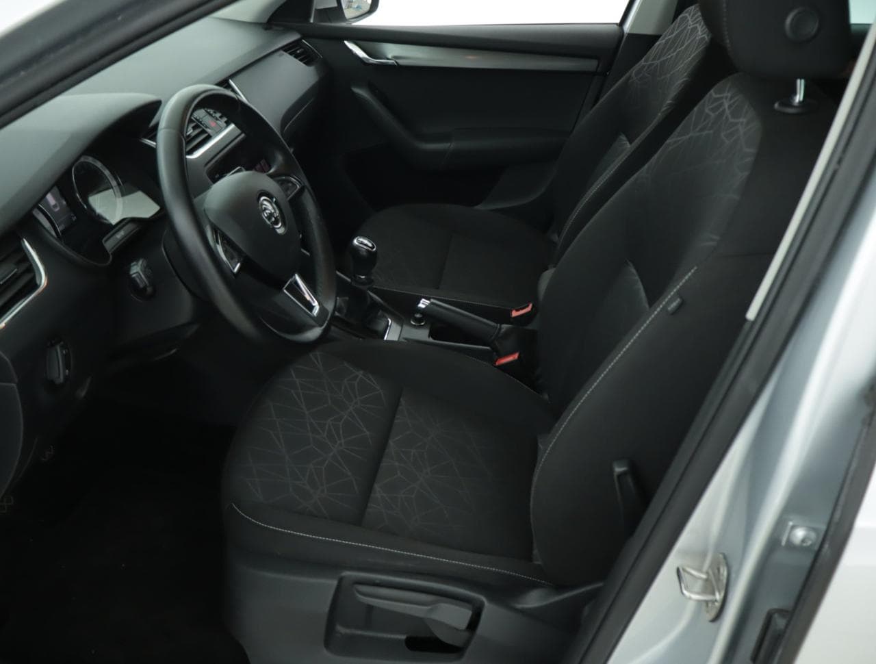 2018 Škoda OCTAVIA - 25