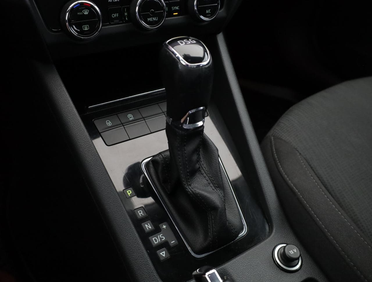 2018 Škoda OCTAVIA - 17