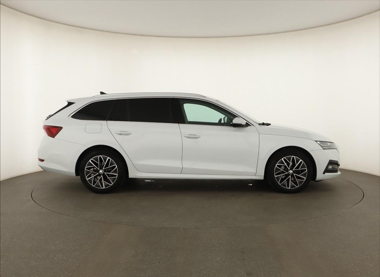 2023 Škoda OCTAVIA - 13