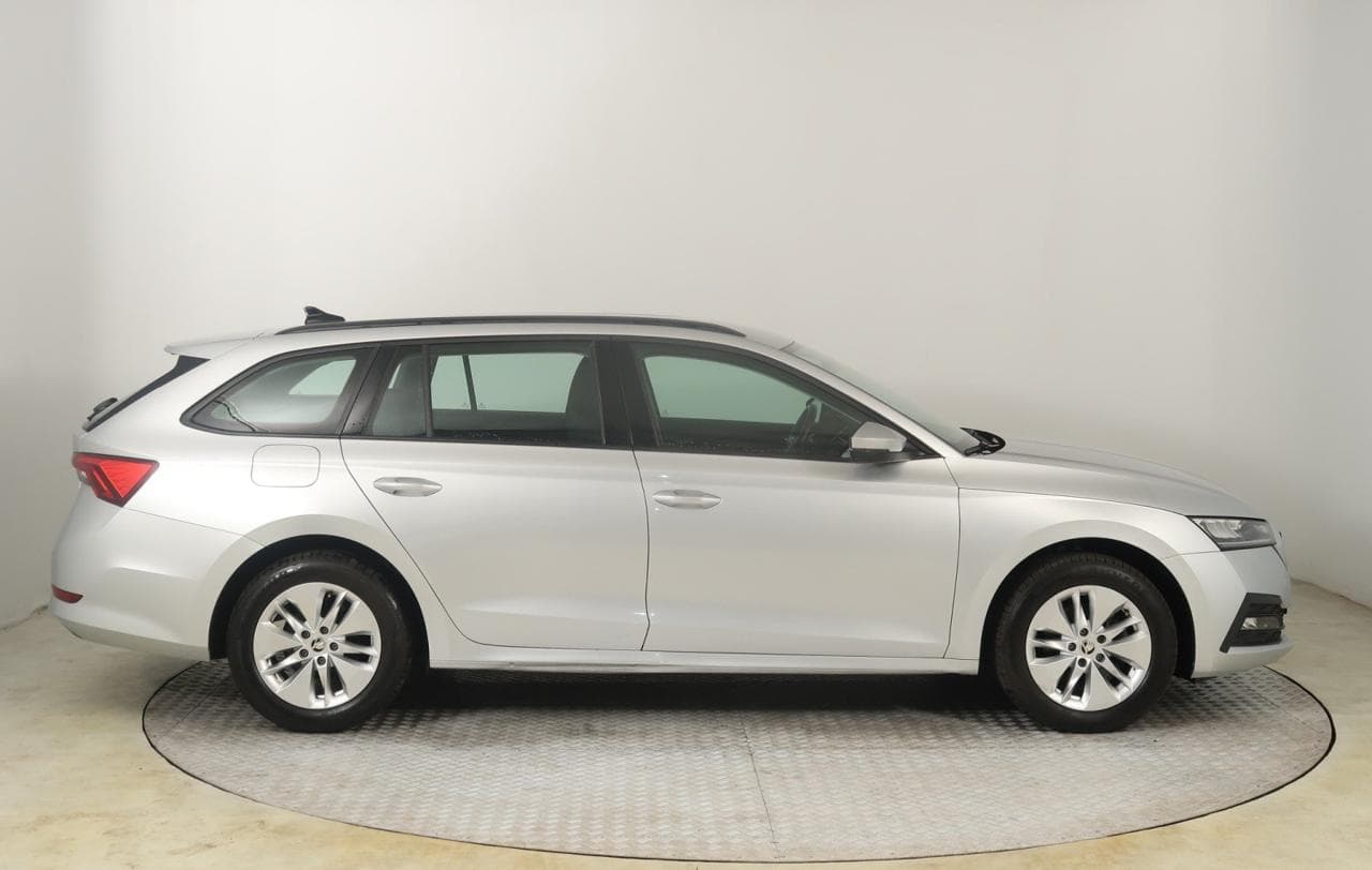 2022 Škoda OCTAVIA - 8