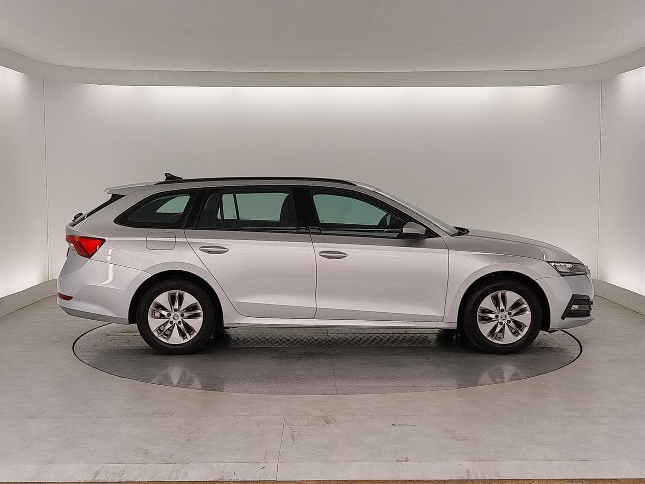 2022 Škoda OCTAVIA - 8