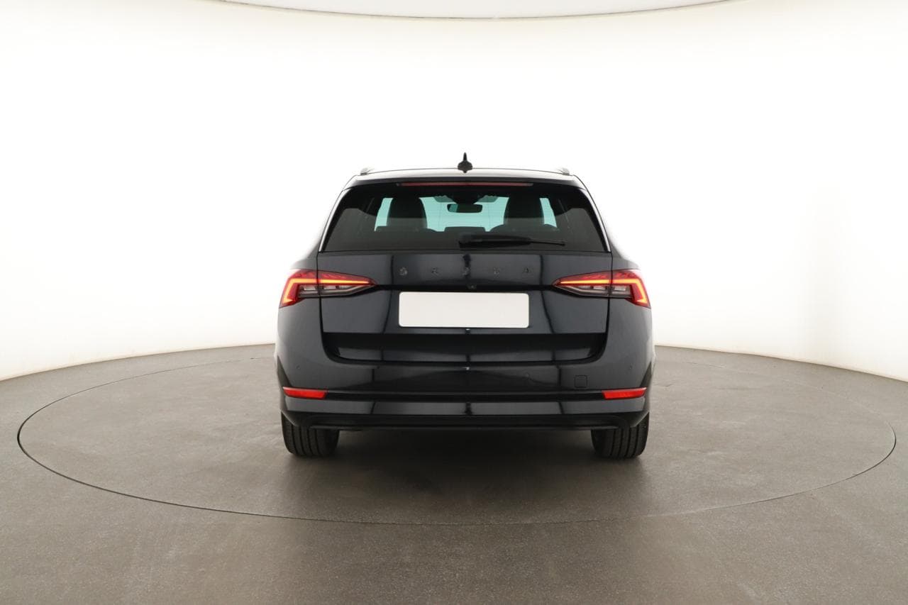 2020 Škoda OCTAVIA - 11