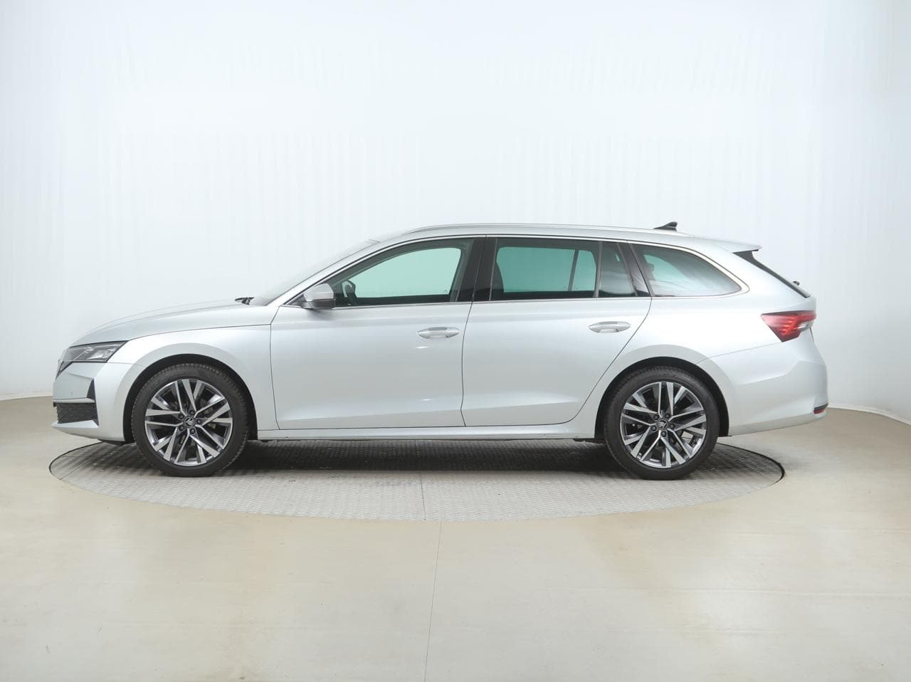 2025 Škoda OCTAVIA - 4