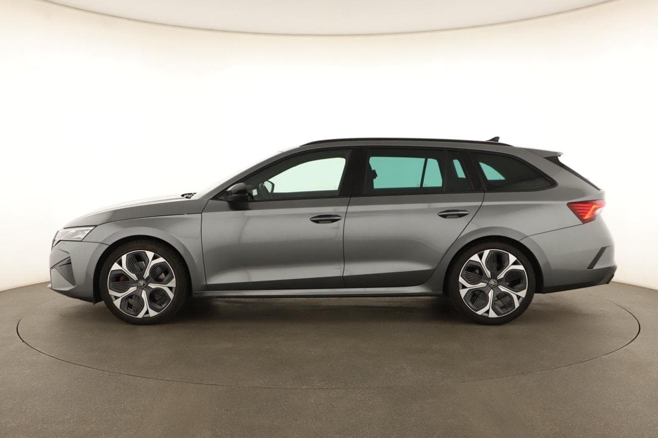 2025 Škoda OCTAVIA - 5