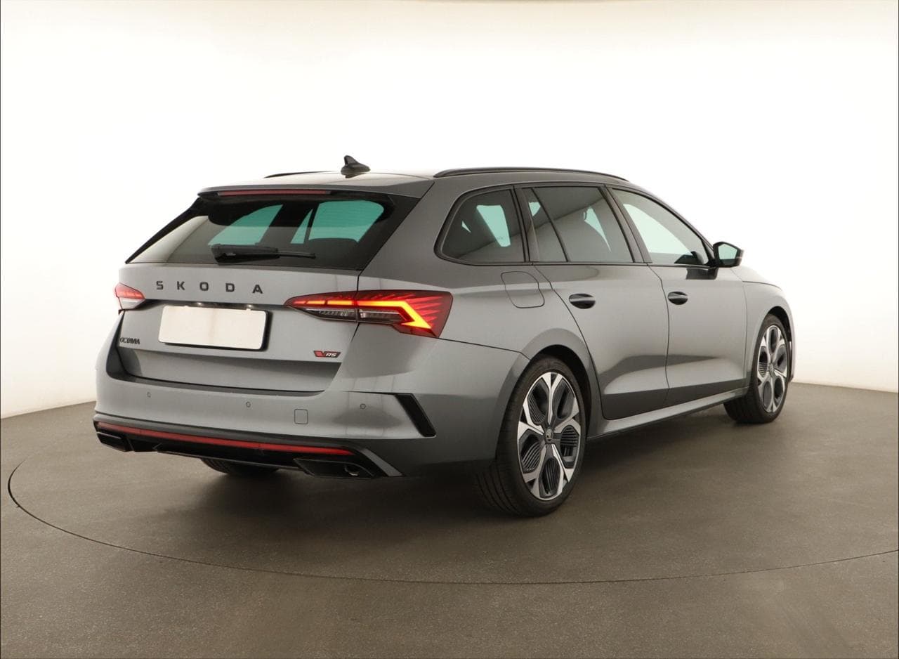 2025 Škoda OCTAVIA - 10