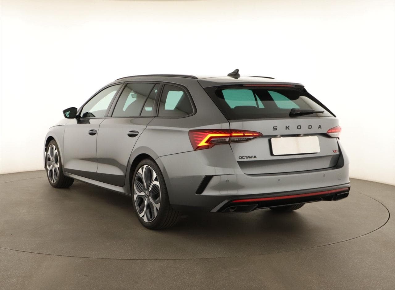 2025 Škoda OCTAVIA - 7