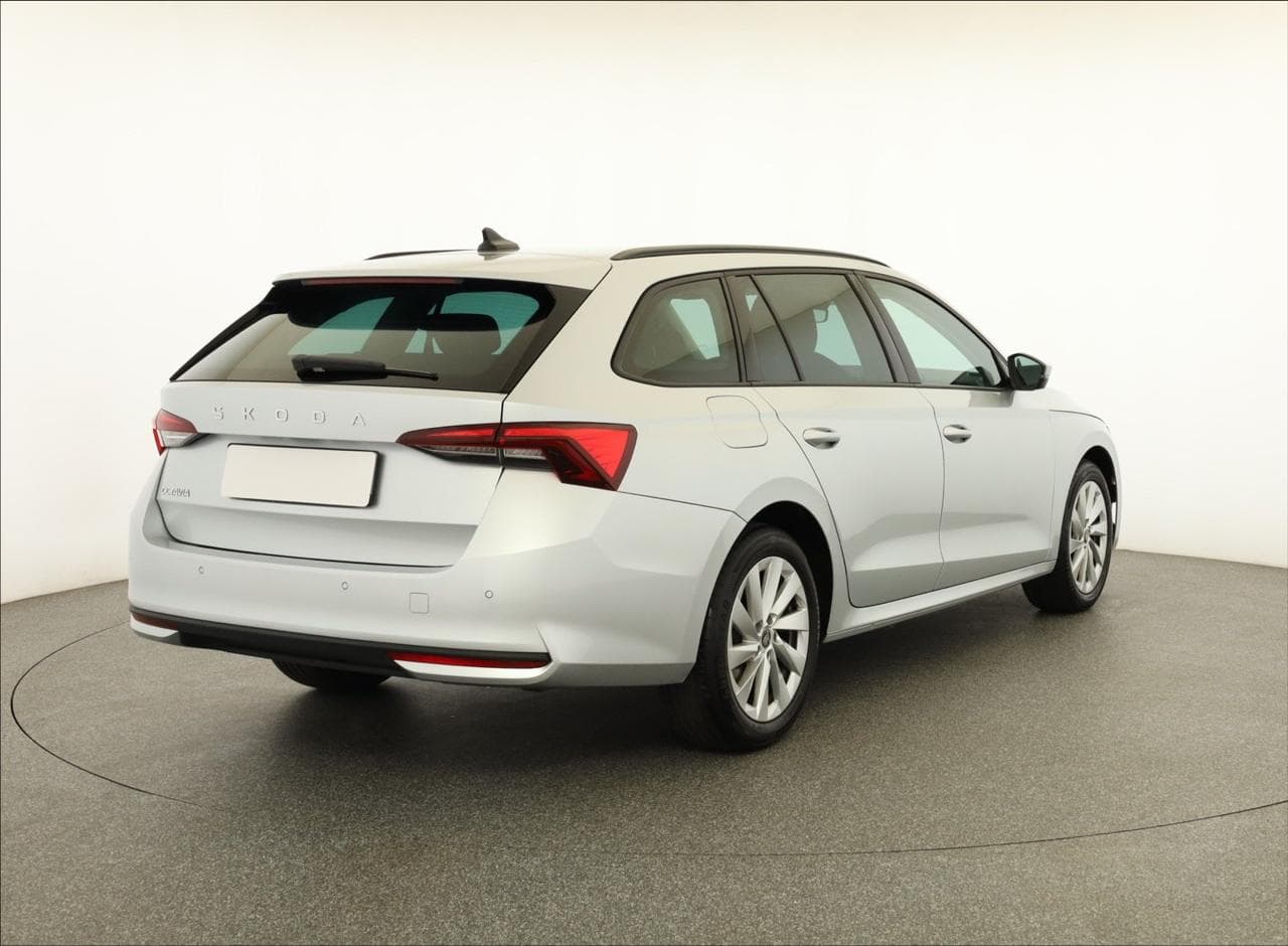 2025 Škoda OCTAVIA - 7