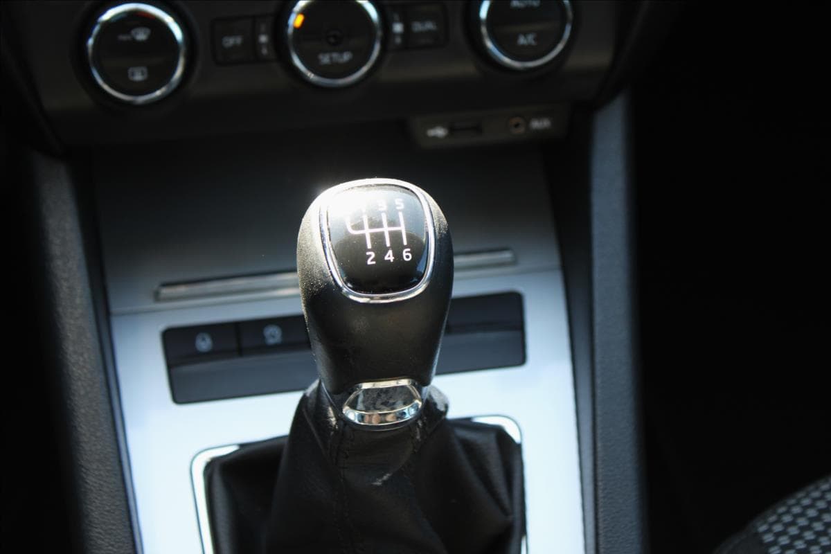 2014 Škoda OCTAVIA - 11